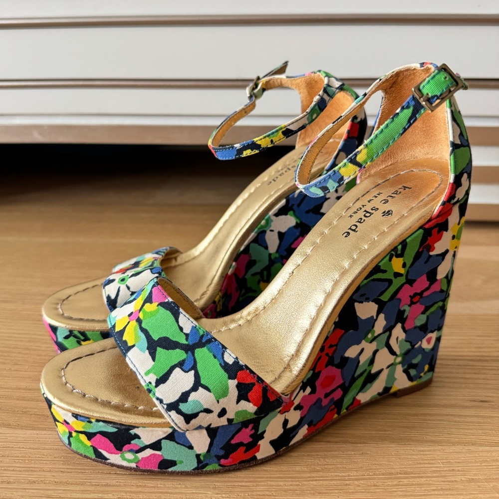 Kate Spade Multicolor Floral Dabney Wedge Heels Size 7